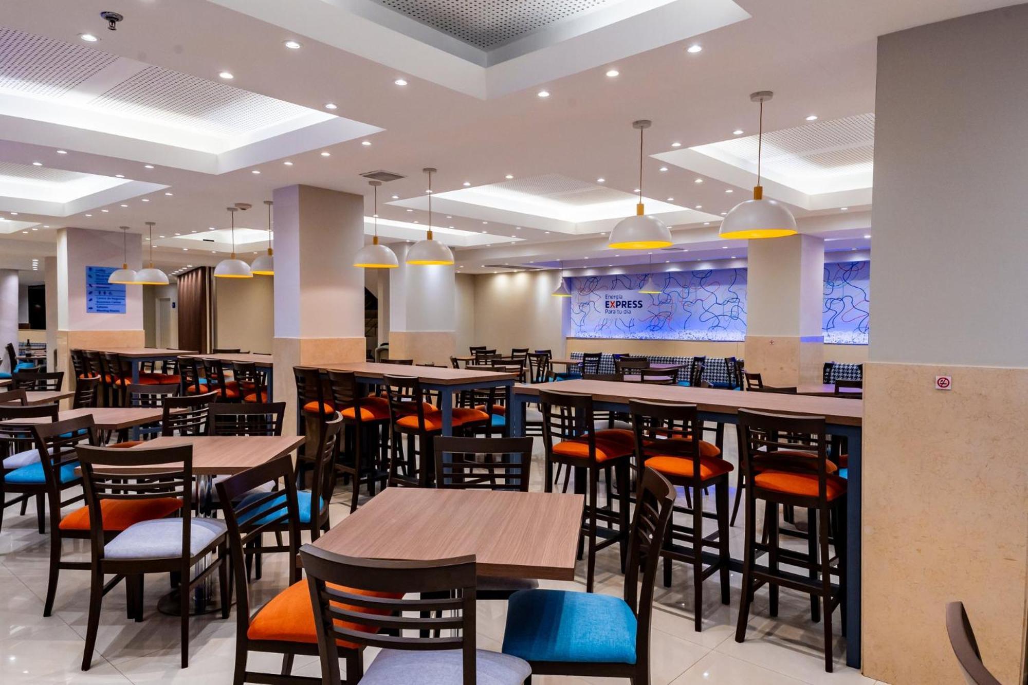 Holiday Inn Express Rosario By Ihg Eksteriør billede