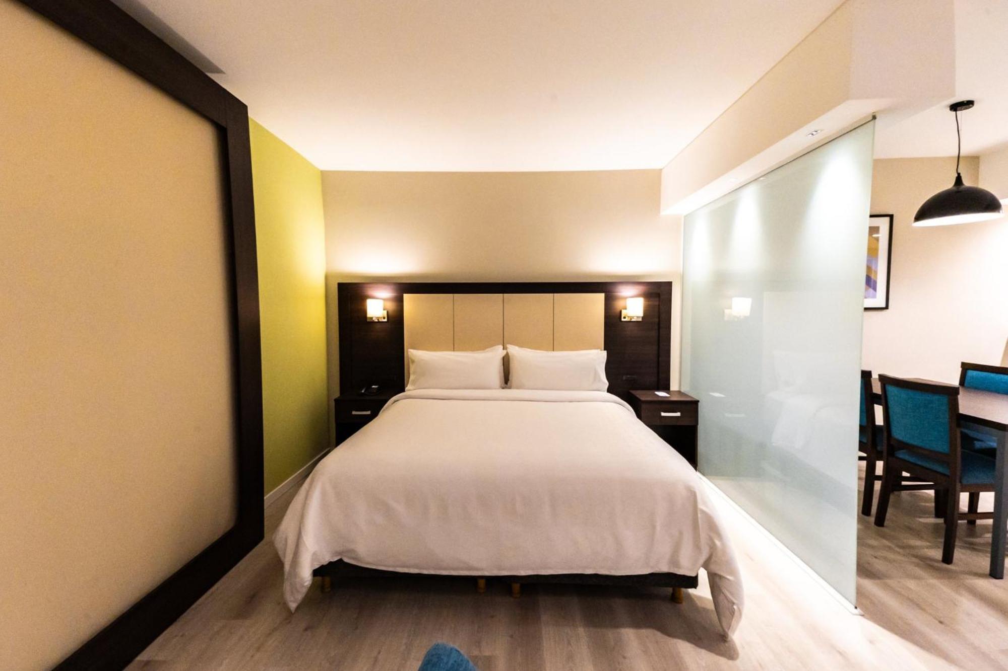 Holiday Inn Express Rosario By Ihg Eksteriør billede
