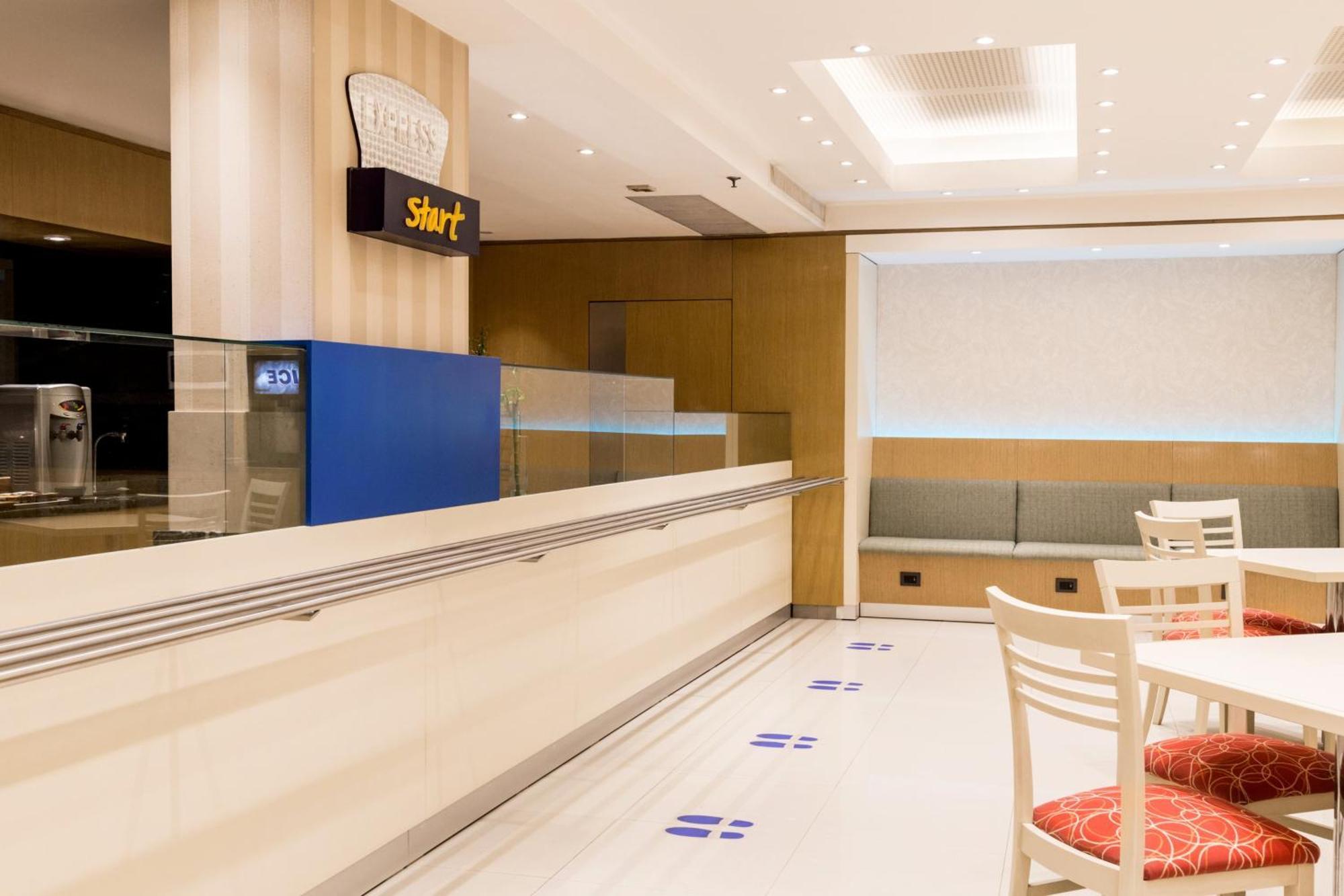 Holiday Inn Express Rosario By Ihg Eksteriør billede